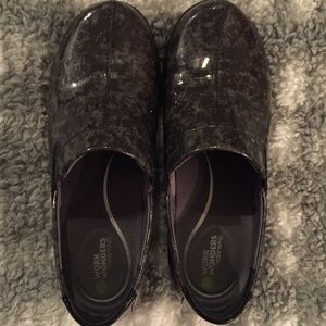 Dansko Work Wonder Clogs